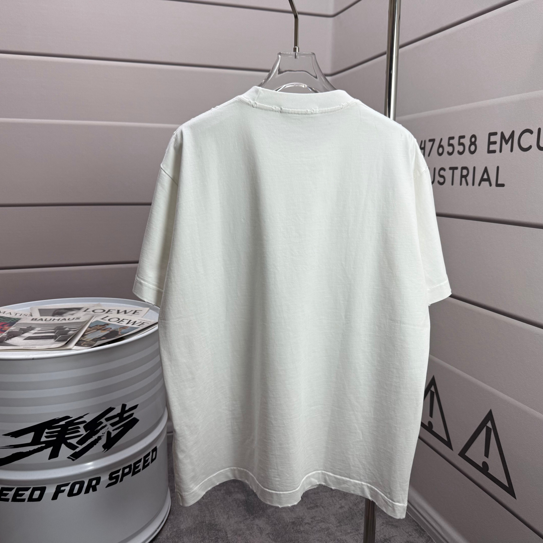Dior # Acne* studios* 艾克*妮2026春夏新款 发泡字母工艺 洗水磨破320克圆领短袖tee 宽松版