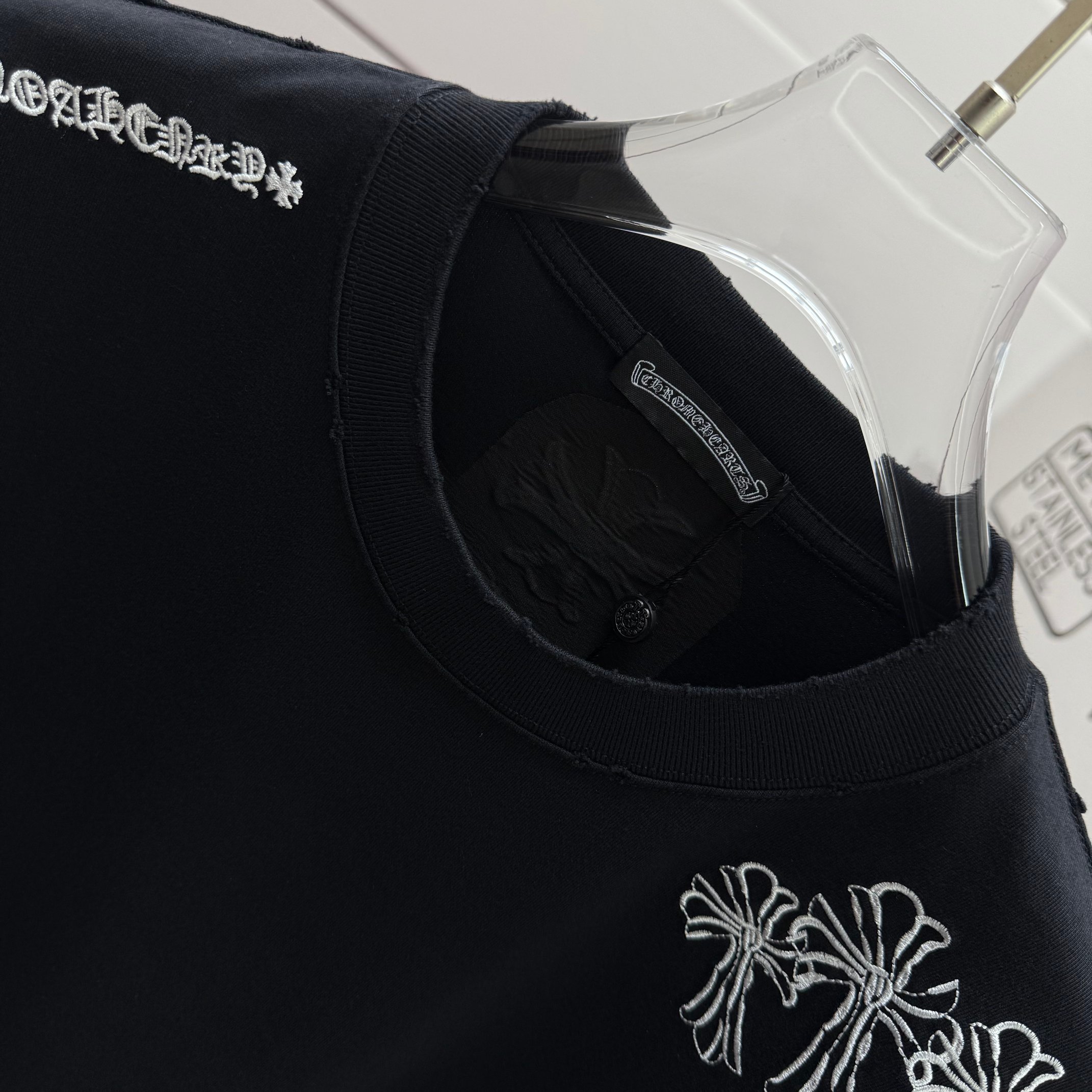 Chrome Hearts # CH 克罗* 2026春夏新款 洗水磨破320克圆领短袖tee 宽松版 刺绣工艺
