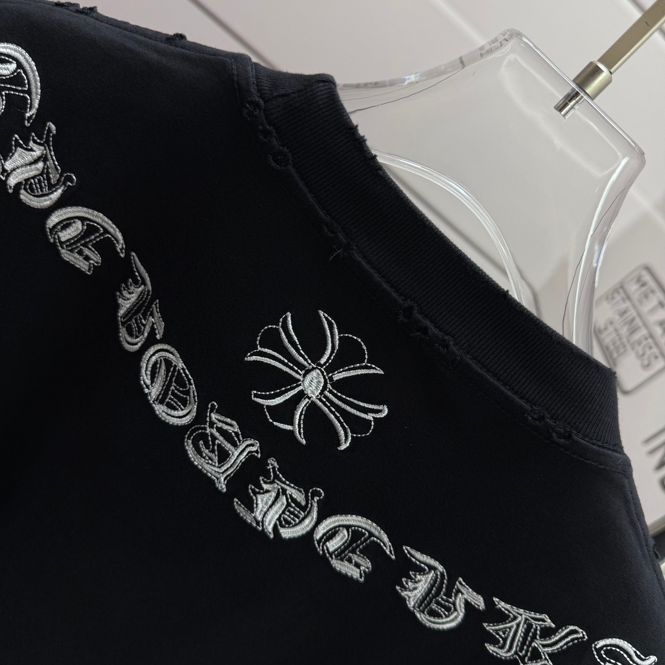 Chrome Hearts # CH 克罗* 2026春夏新款 洗水磨破320克圆领短袖tee 宽松版 刺绣工艺