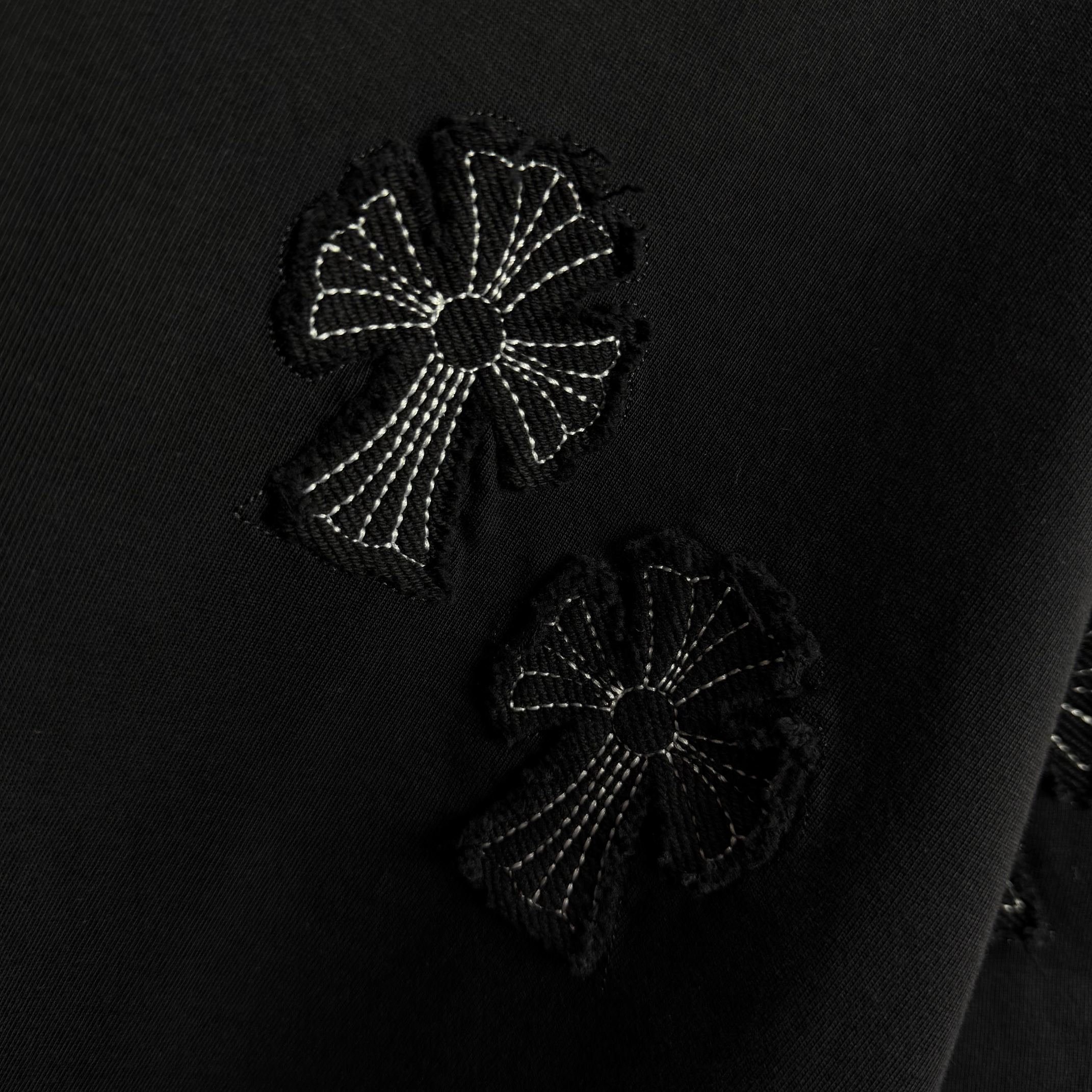 Chrome Hearts # CH 克罗* 2026春夏新款 洗水磨破320克圆领短袖tee 宽松版 贴布刺绣工艺