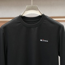 Kiton,起顿,2026秋冬新品意大利顶奢男士长袖T恤选用丝光双面面料,双面织造工艺,布面光洁细腻,经过丝光工艺处理, Kiton,起顿,2026秋冬新品意大利顶奢男士长袖T恤选用丝光双面面料,双面织造工艺,布面光洁细腻,经过丝光工艺处理,