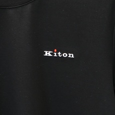 Kiton,起顿,2026秋冬新品意大利顶奢男士长袖T恤选用丝光双面面料,双面织造工艺,布面光洁细腻,经过丝光工艺处理, Kiton,起顿,2026秋冬新品意大利顶奢男士长袖T恤选用丝光双面面料,双面织造工艺,布面光洁细腻,经过丝光工艺处理,
