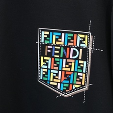 Fendi芬迪-26秋冬新品饰字母印花标识针织圆领卫衣,🐮🌷🎋🎋👿🌹👌➕正面饰字母印花,采用4棉加安伦加空气层面料,其特 Fendi芬迪-26秋冬新品饰字母印花标识针织圆领卫衣,🐮🌷🎋🎋👿🌹👌➕正面饰字母印花,采用4棉加安伦加空气层面料,其特