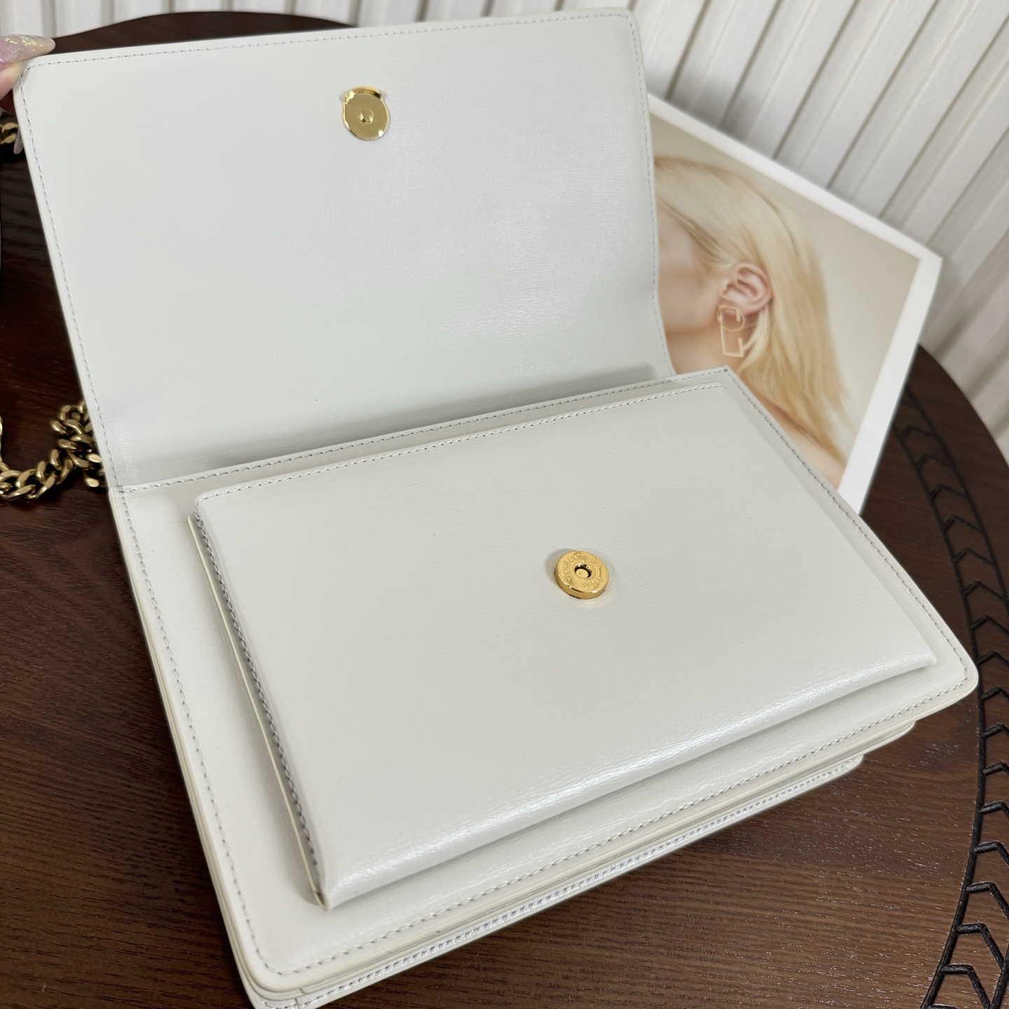 全套包装！Sunset日落包永不过时的款式，特制牛皮鳄鱼纹，包身精致又立体，侧面是小风琴设计，有种低调奢