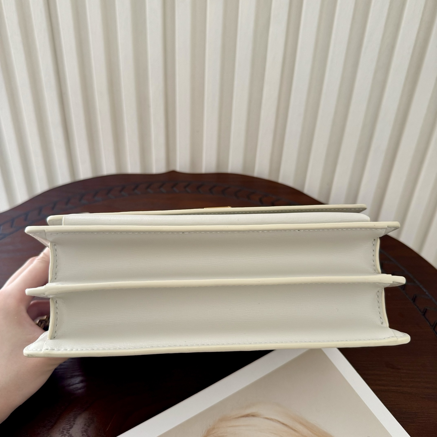 全套包装！Sunset日落包永不过时的款式，特制牛皮鳄鱼纹，包身精致又立体，侧面是小风琴设计，有种低调奢