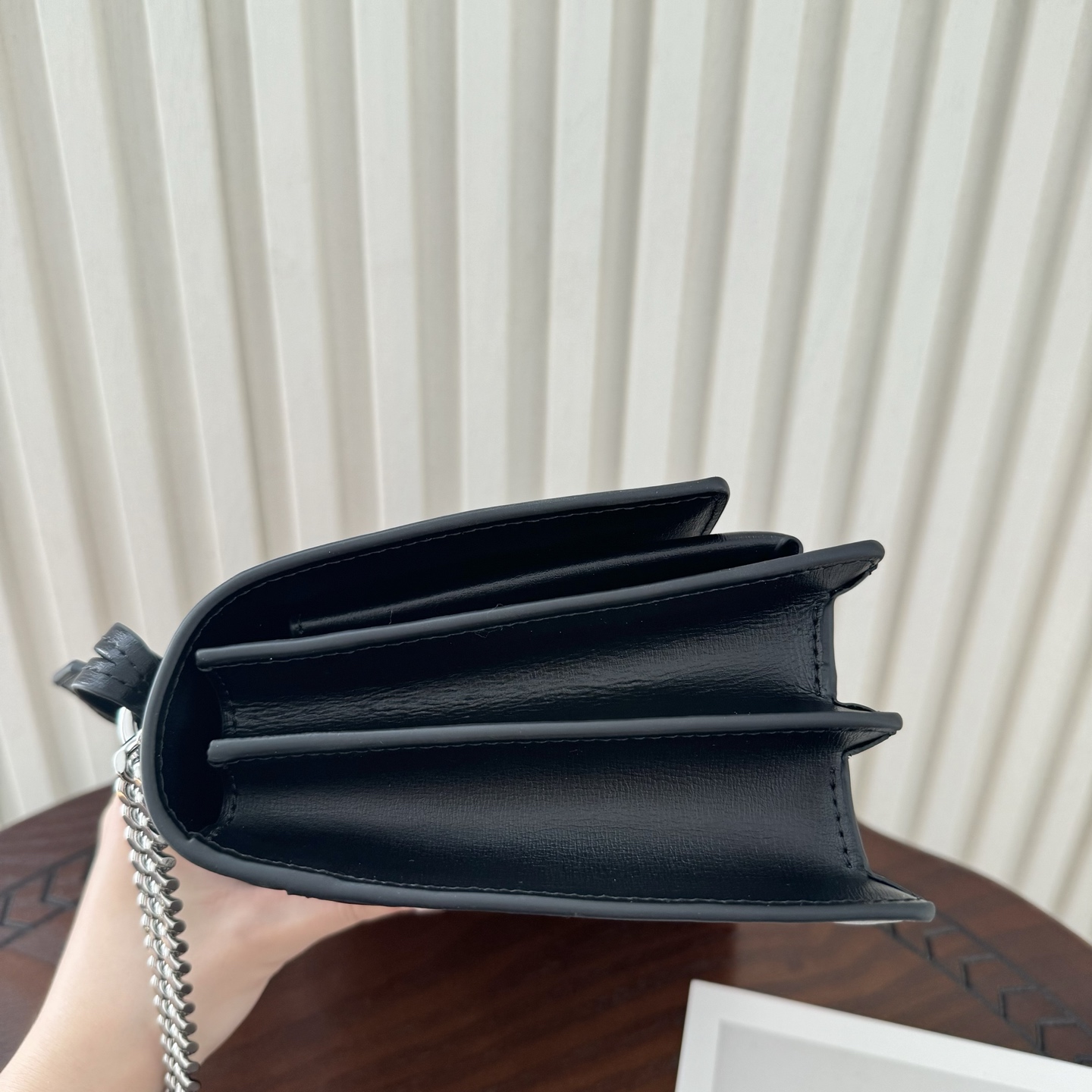 全套包装！Sunset日落包永不过时的款式，特制牛皮鳄鱼纹，包身精致又立体，侧面是小风琴设计，有种低调奢