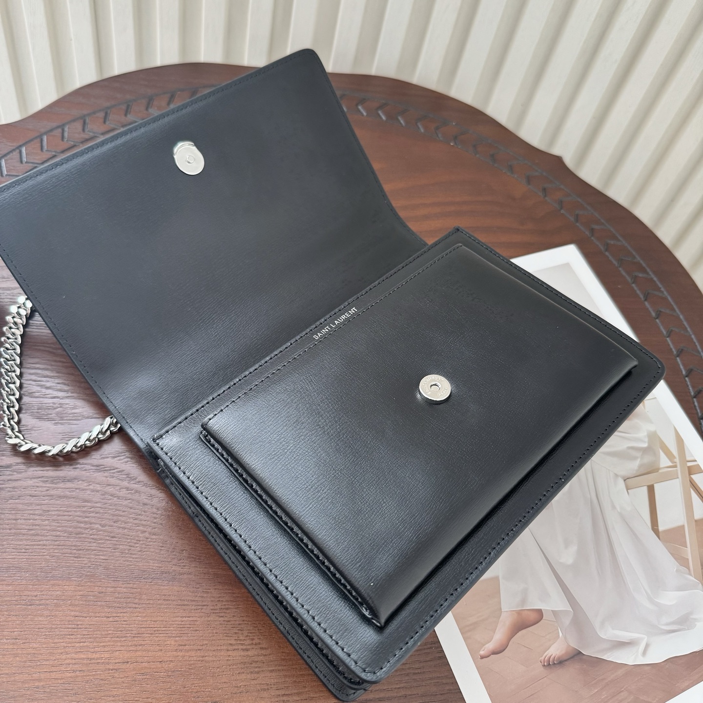 全套包装！Sunset日落包永不过时的款式，特制牛皮鳄鱼纹，包身精致又立体，侧面是小风琴设计，有种低调奢