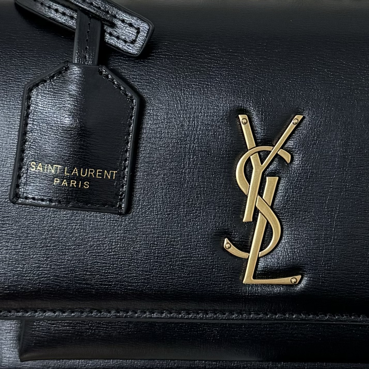 全套包装！Sunset日落包永不过时的款式，特制牛皮鳄鱼纹，包身精致又立体，侧面是小风琴设计，有种低调奢