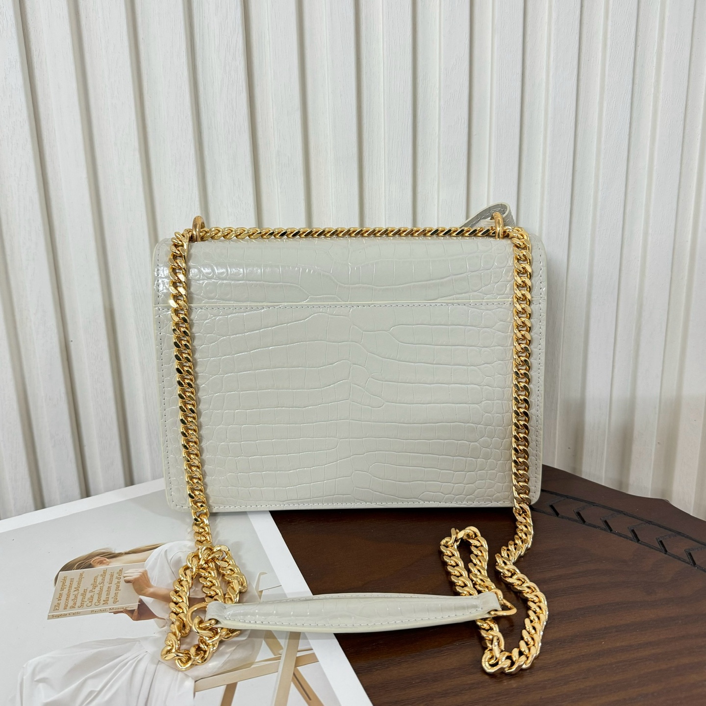 全套包装！Sunset日落包永不过时的款式，特制牛皮鳄鱼纹，包身精致又立体，侧面是小风琴设计，有种低调奢