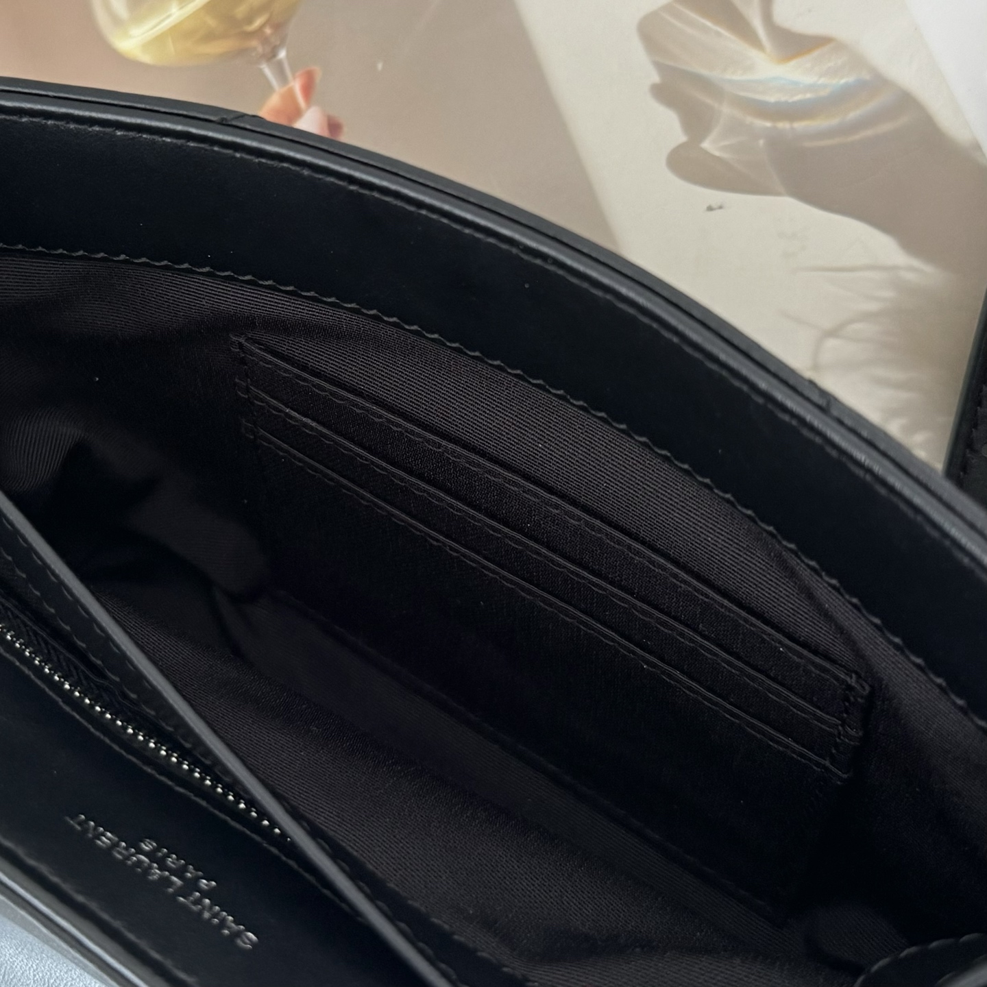 全套包装！LouLou迷你号Y字形拼接牛皮邮差包，包型饱满细腻有立体感，休闲时尚搭配尽显高端大气，内里分