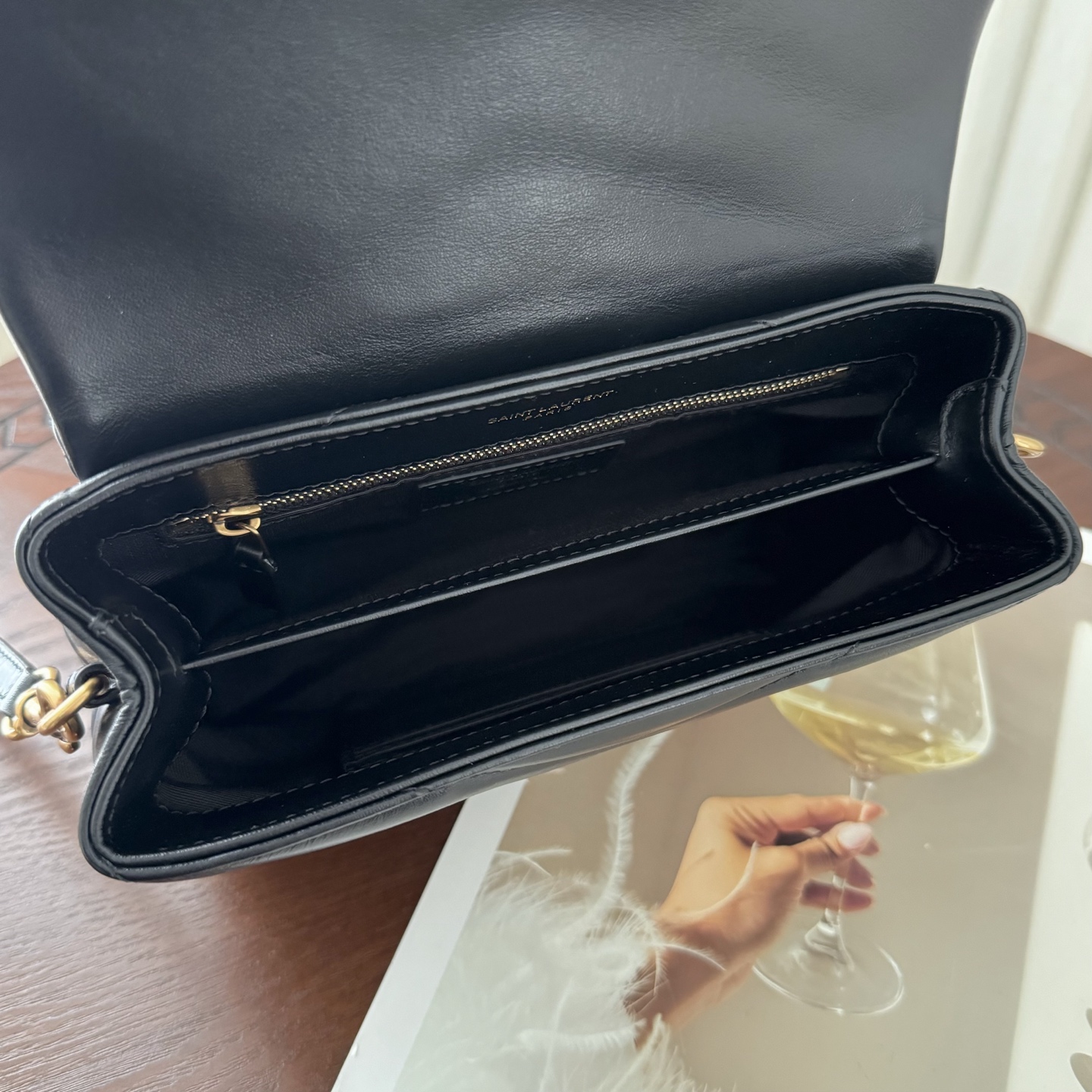 全套包装！LouLou迷你号Y字形拼接牛皮邮差包，包型饱满细腻有立体感，休闲时尚搭配尽显高端大气，内里分