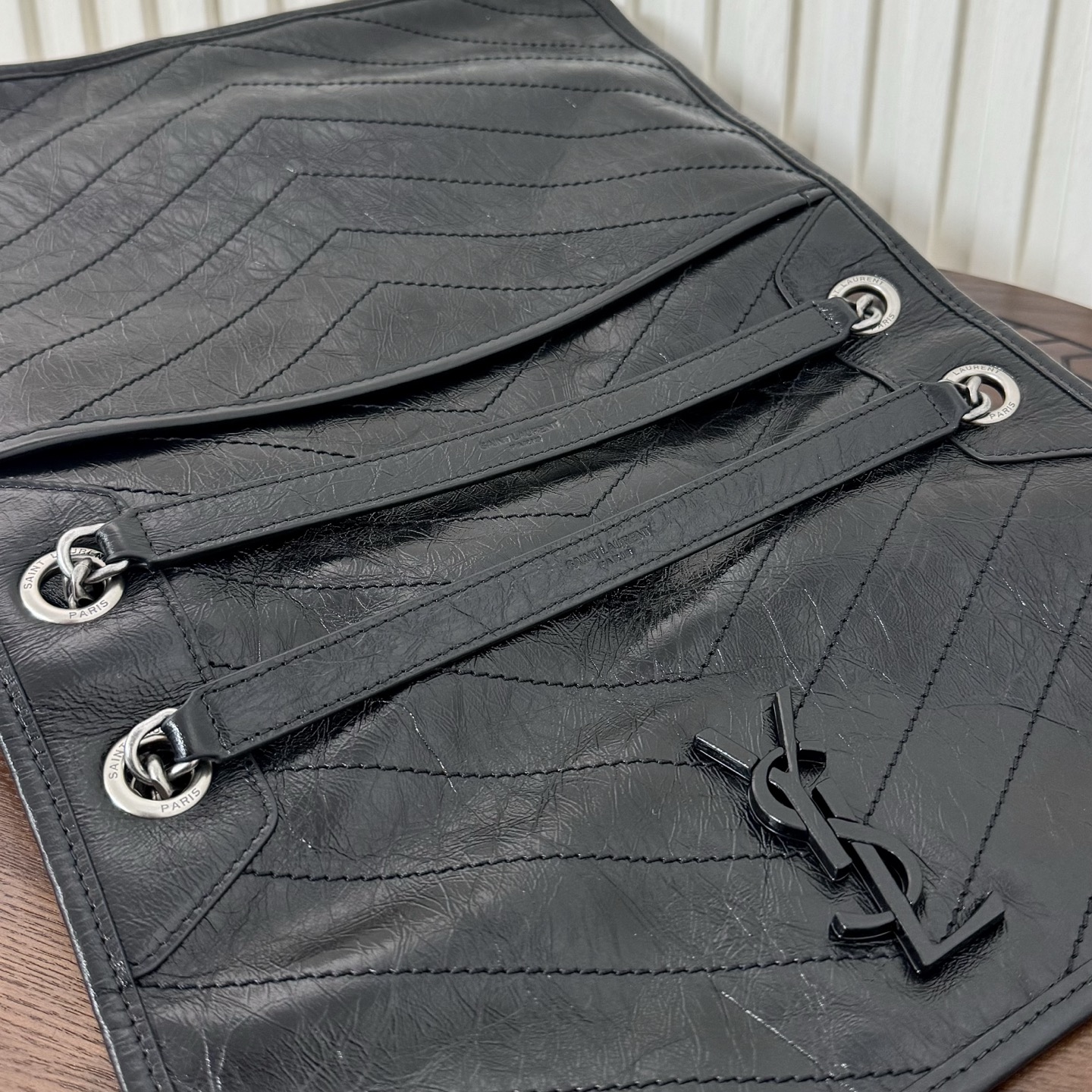 全套包装！型号:，尺寸:32-23-9cm！Niki新版，链条新增两个D扣，承受能力更强大！油蜡抓皱牛皮