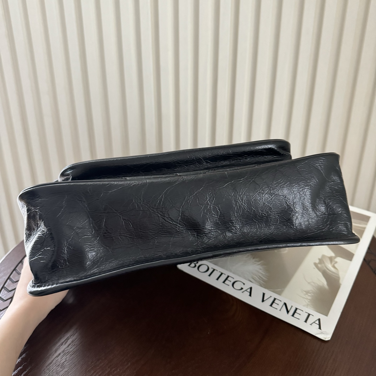 全套包装！型号:，尺寸:32-23-9cm！Niki新版，链条新增两个D扣，承受能力更强大！油蜡抓皱牛皮