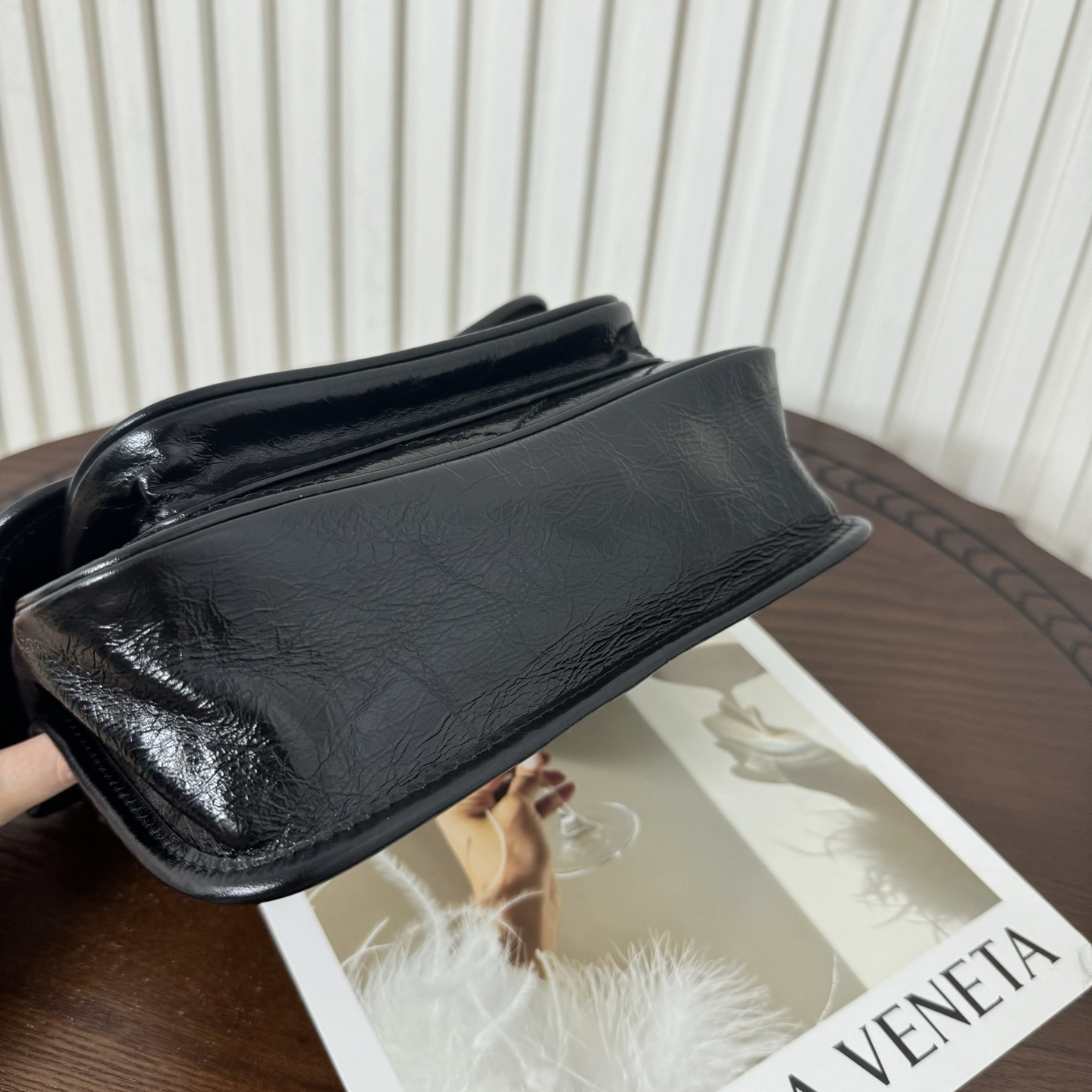 全套包装！型号:，尺寸:22-16.5-7.5cm！Niki新版，链条新增两个D扣，承受能力更强大！油蜡