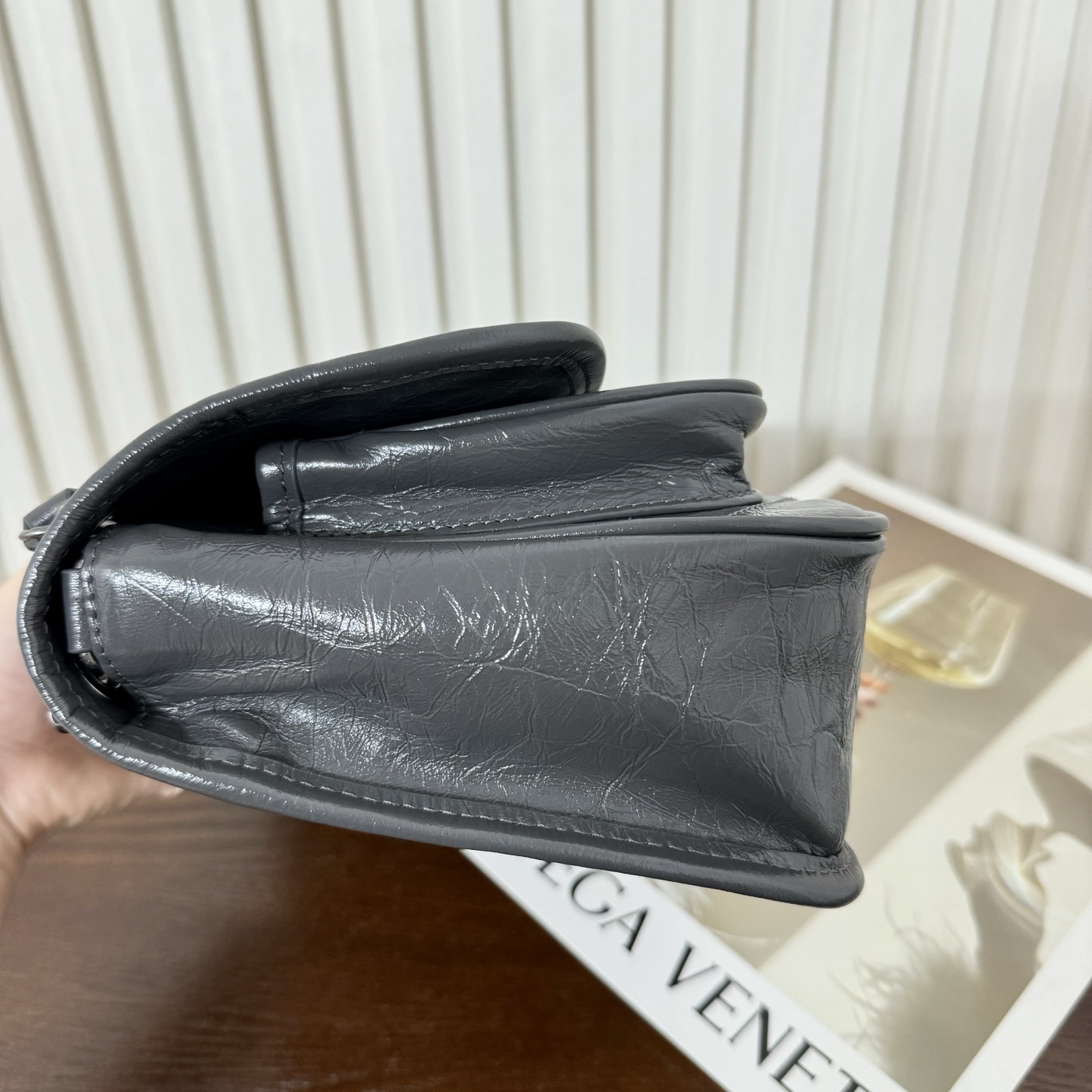 全套包装！型号:，尺寸:22-16.5-7.5cm！Niki新版，链条新增两个D扣，承受能力更强大！油蜡