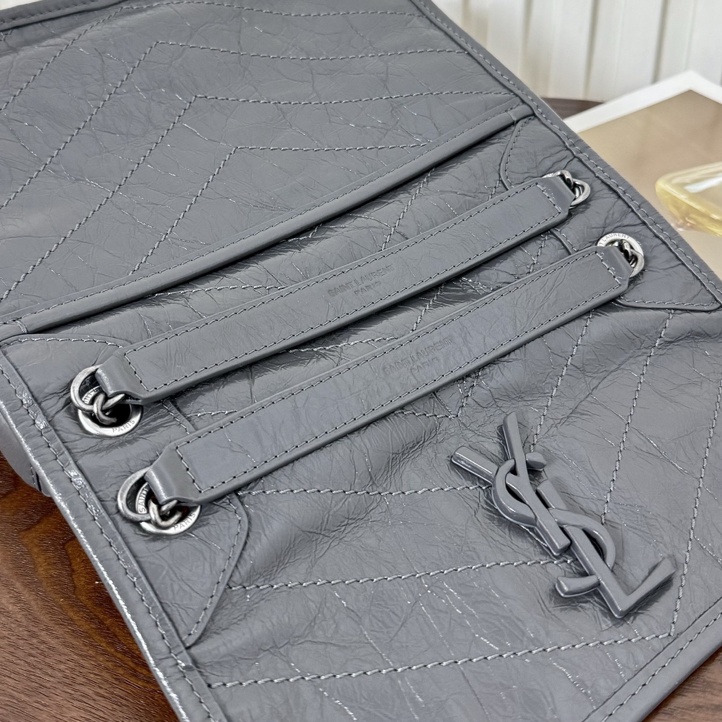 全套包装！型号:，尺寸:22-16.5-7.5cm！Niki新版，链条新增两个D扣，承受能力更强大！油蜡