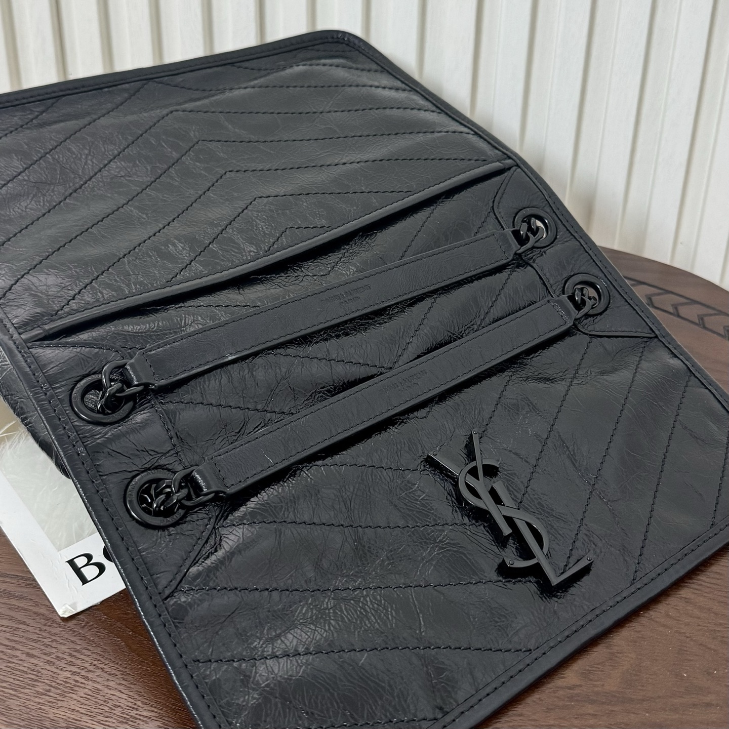 全套包装！型号，尺寸:28/20/9cm！超级爆款NiKi热潮势不可挡，logo改为金属质地，链条也改为