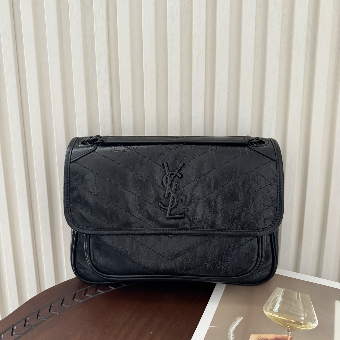 全套包装！型号，尺寸:28/20/9cm！超级爆款NiKi热潮势不可挡，logo改为金属质地，链条也改为