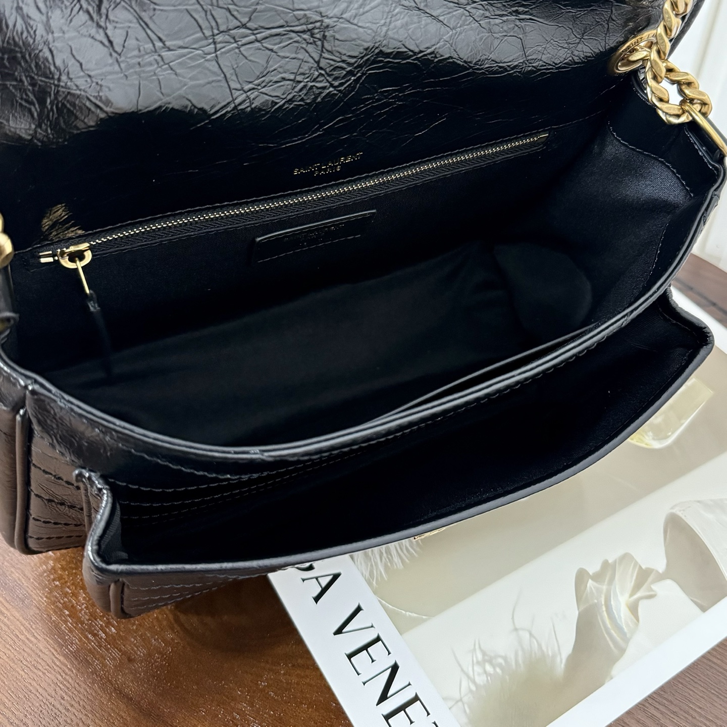 全套包装！型号:，Size：28-20-8.5cm！Niki出金链条啦，让包身整体又多了几分优雅和贵气，