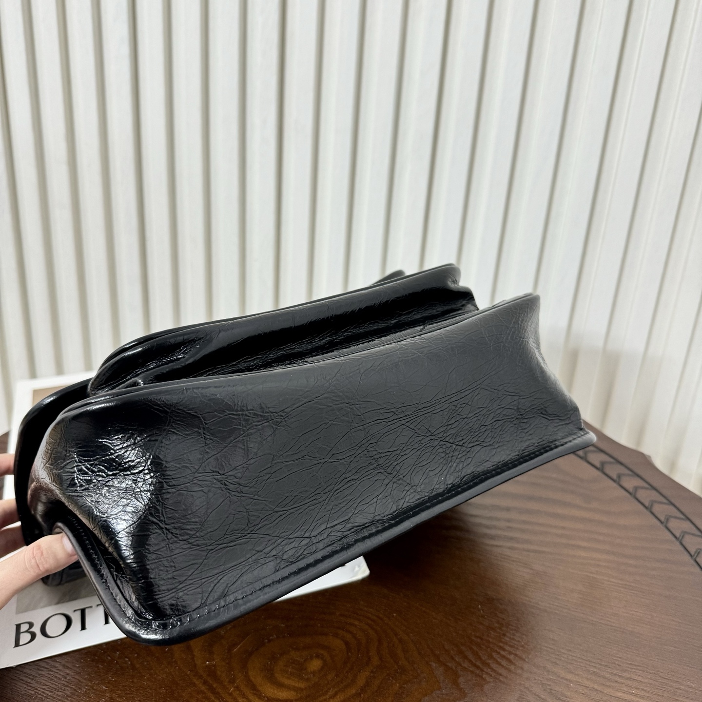 全套包装！型号:，Size：28-20-8.5cm！Niki出金链条啦，让包身整体又多了几分优雅和贵气，