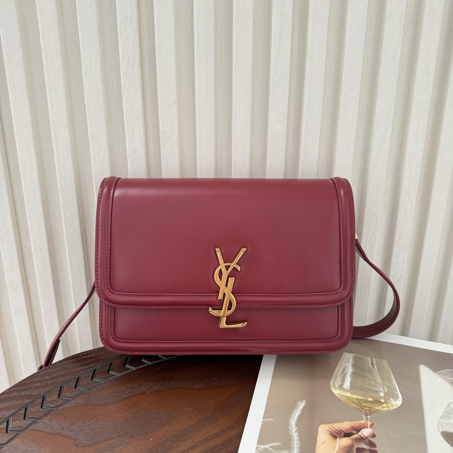 全套包装！Solferion Box中号。型号:，尺寸:23-17-6cm!打造更高级手感的Box牛皮，