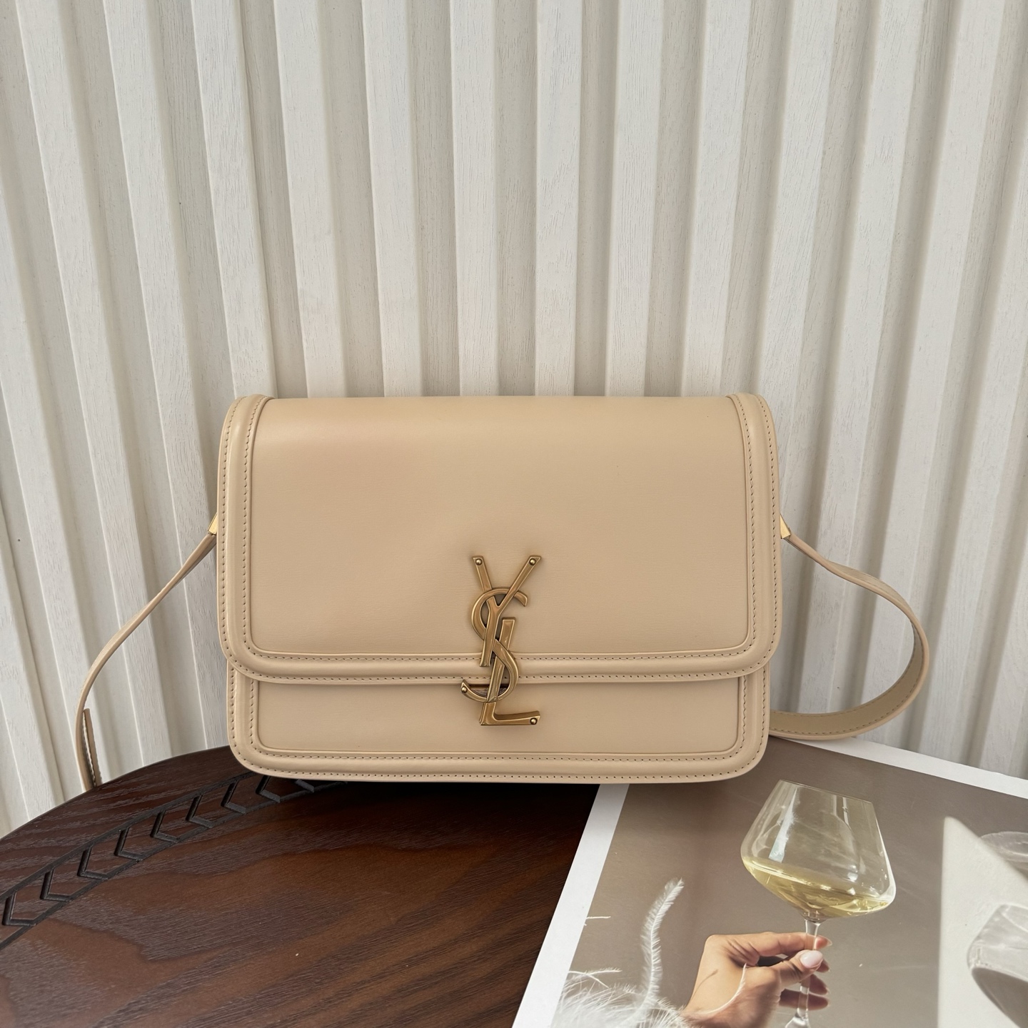 全套包装！Solferion Box中号。型号:，尺寸:23-17-6cm!打造更高级手感的Box牛皮，