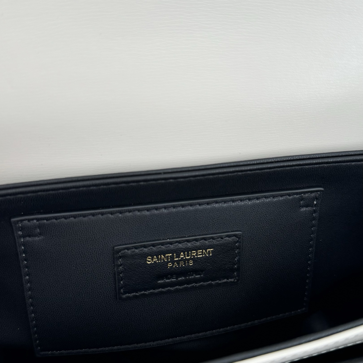 全套包装！Solferion Box中号。型号:，尺寸:23-17-6cm!打造更高级手感的Box牛皮，