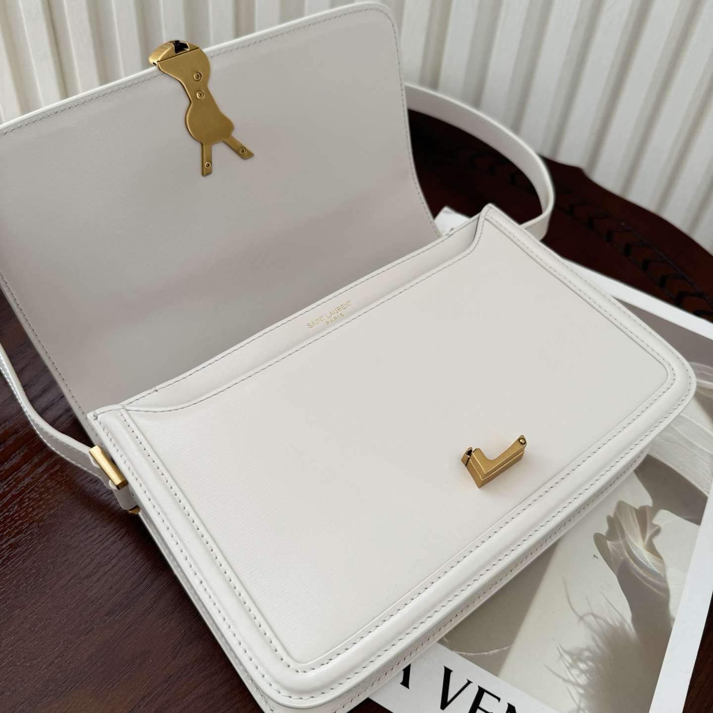 全套包装！Solferion Box中号。型号:，尺寸:23-17-6cm!打造更高级手感的Box牛皮，