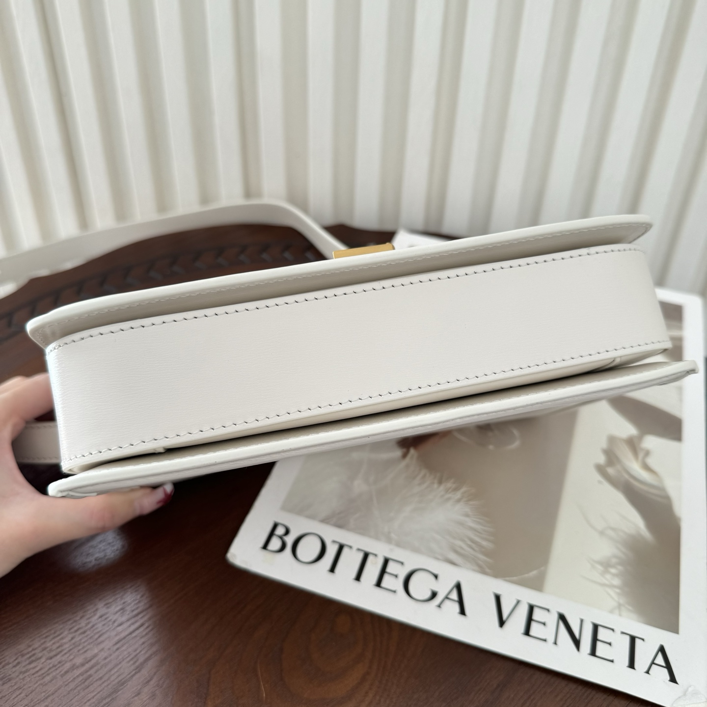 全套包装！Solferion Box中号。型号:，尺寸:23-17-6cm!打造更高级手感的Box牛皮，