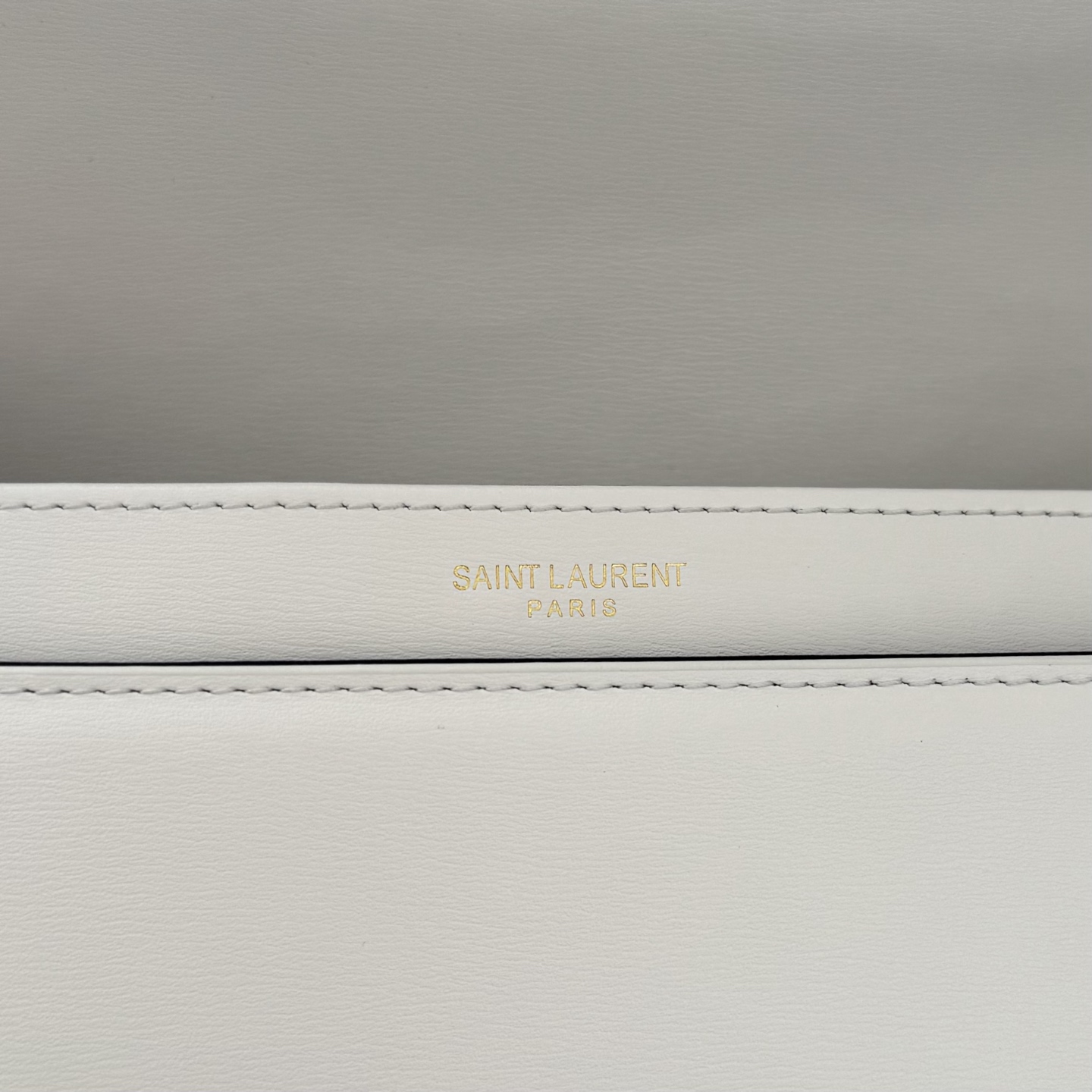 全套包装！Solferion Box中号。型号:，尺寸:23-17-6cm!打造更高级手感的Box牛皮，