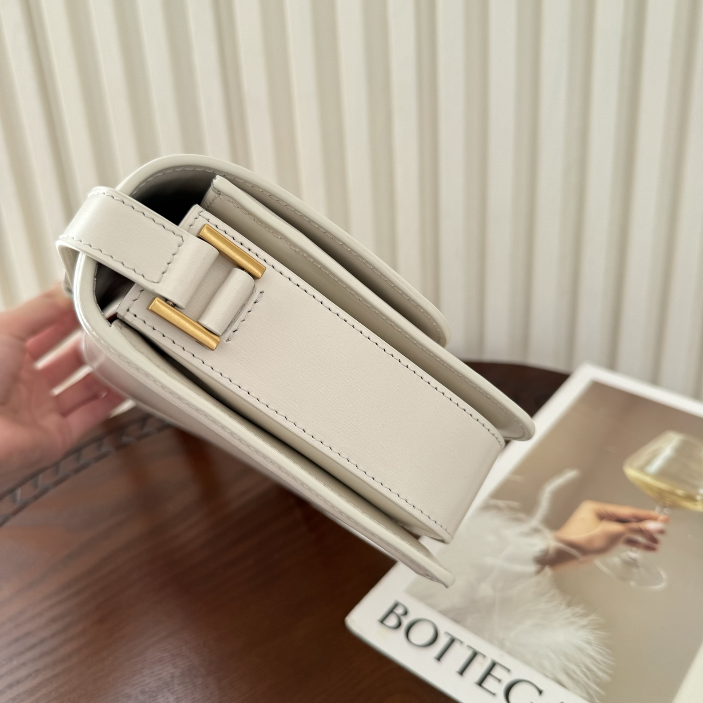 全套包装！Solferion Box中号。型号:，尺寸:23-17-6cm!打造更高级手感的Box牛皮，