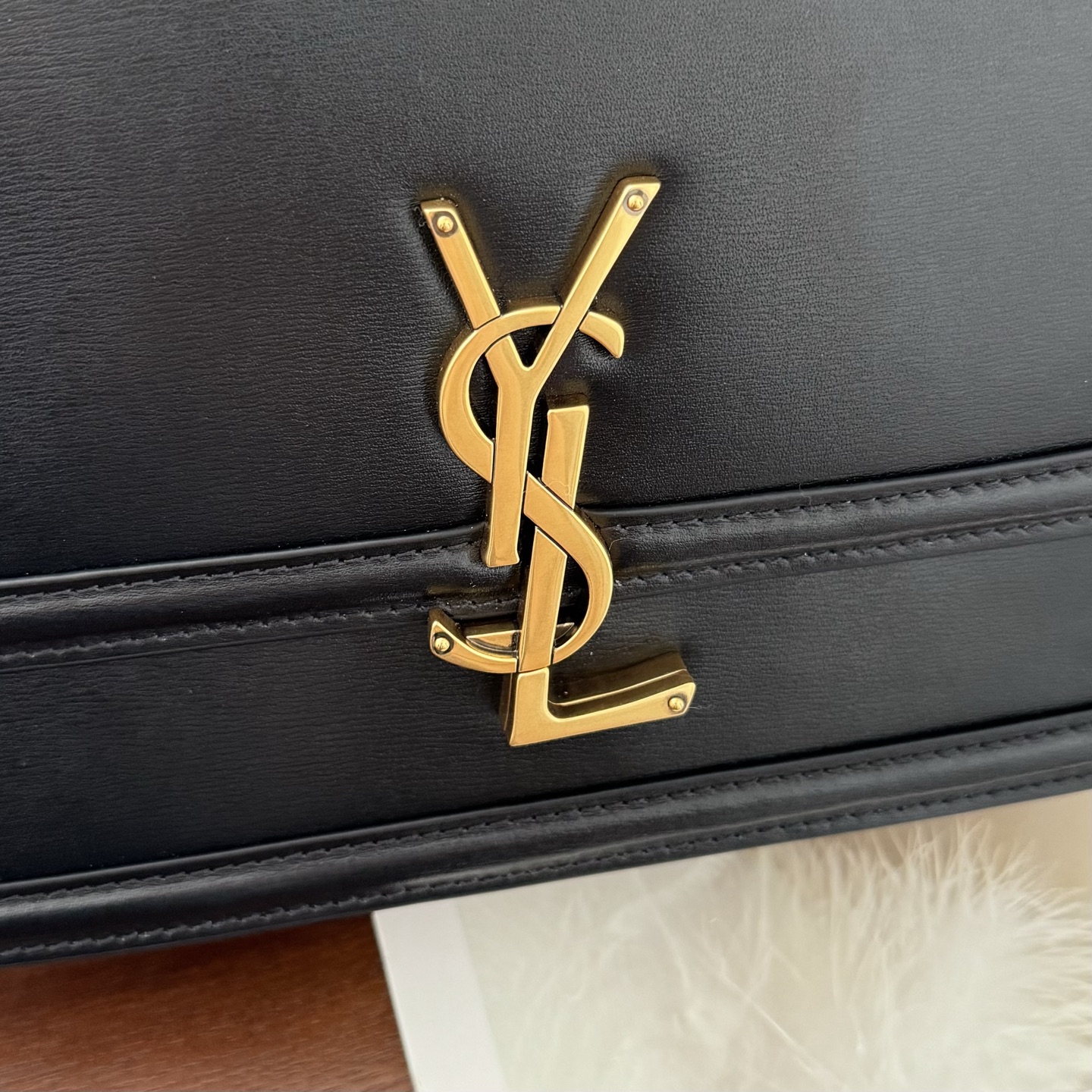 全套包装！Solferion Box中号。型号:，尺寸:23-17-6cm!打造更高级手感的Box牛皮，