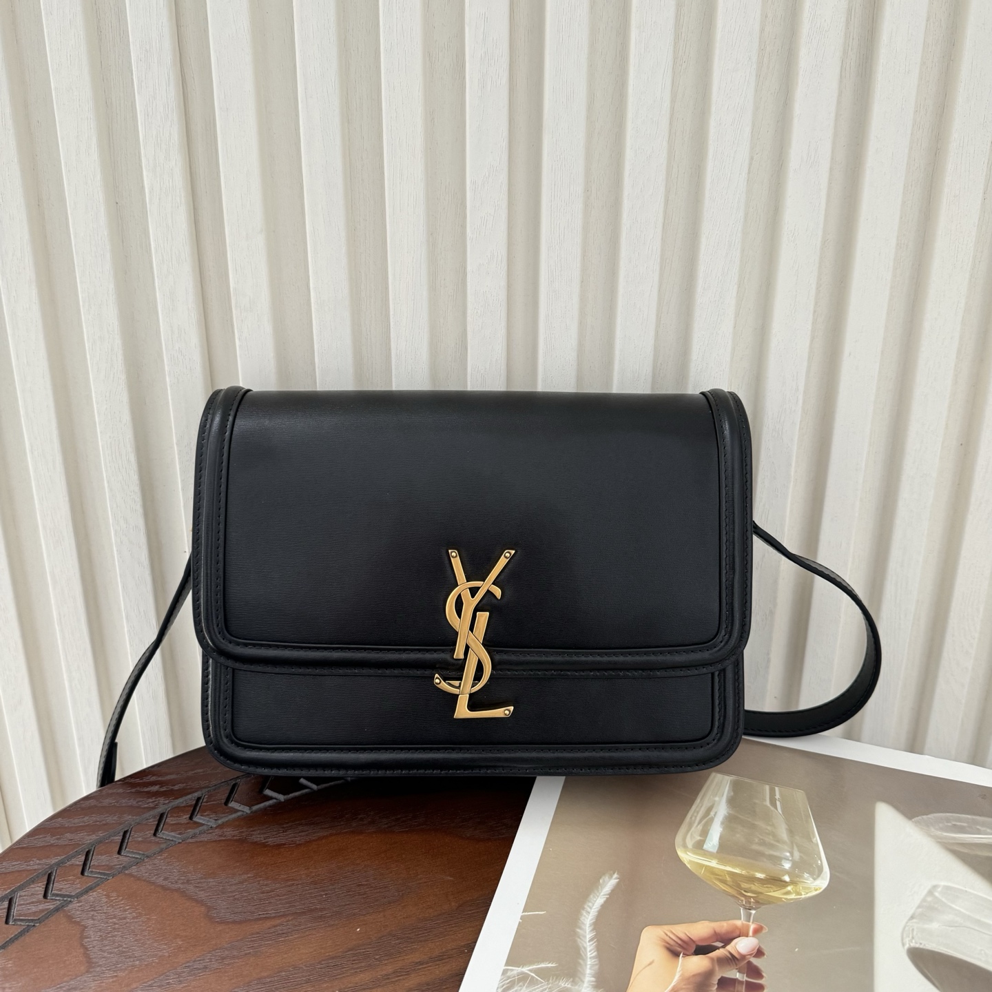 全套包装！Solferion Box中号。型号:，尺寸:23-17-6cm!打造更高级手感的Box牛皮，