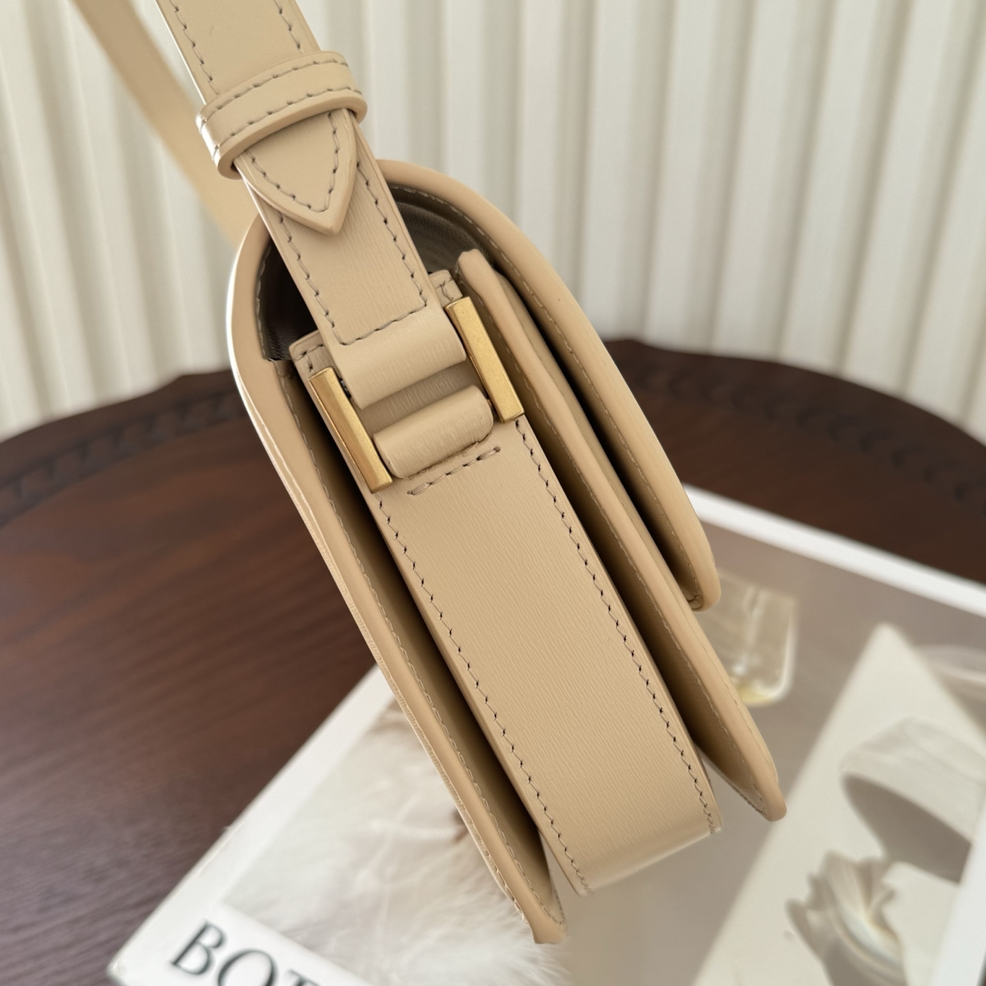 Solferion Box小号，型号:，尺寸:19–14-5cm!打造更高级手感的Box牛皮，越用越美的