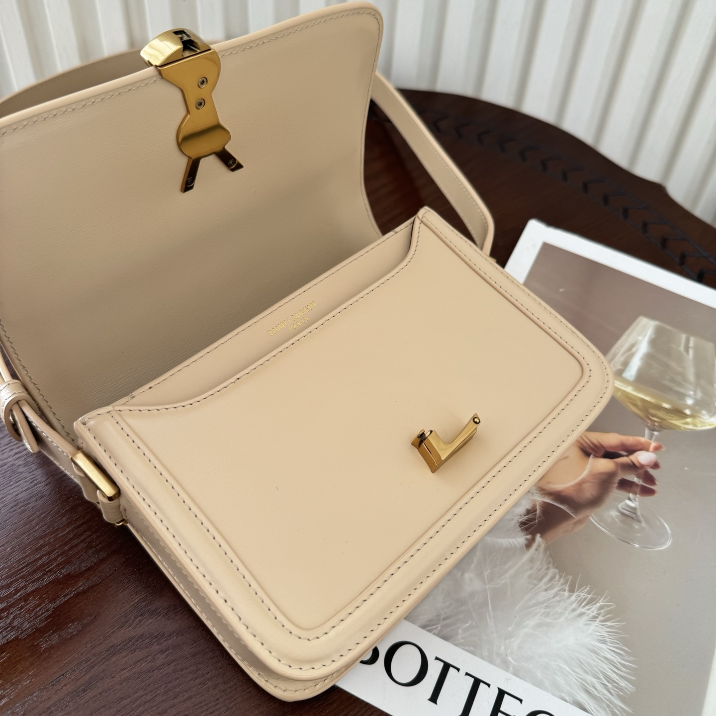 Solferion Box小号，型号:，尺寸:19–14-5cm!打造更高级手感的Box牛皮，越用越美的