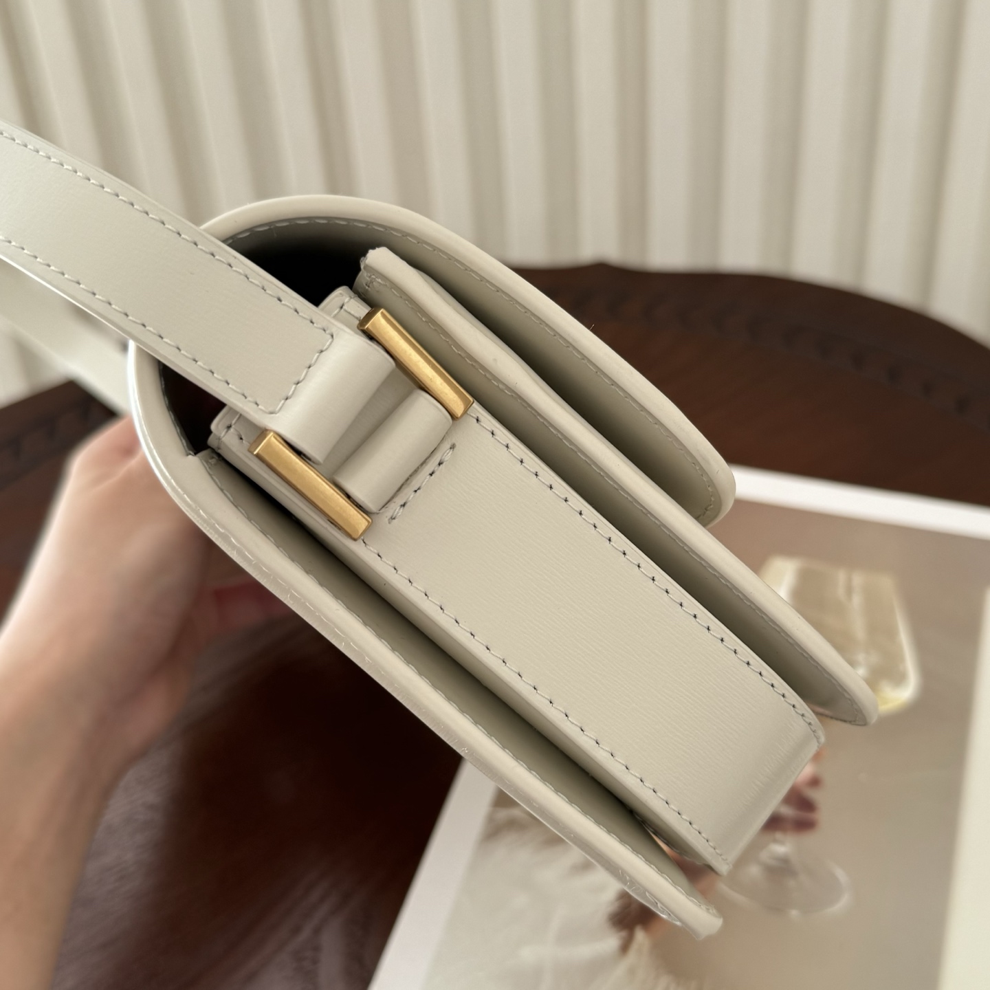 Solferion Box小号，型号:，尺寸:19–14-5cm!打造更高级手感的Box牛皮，越用越美的