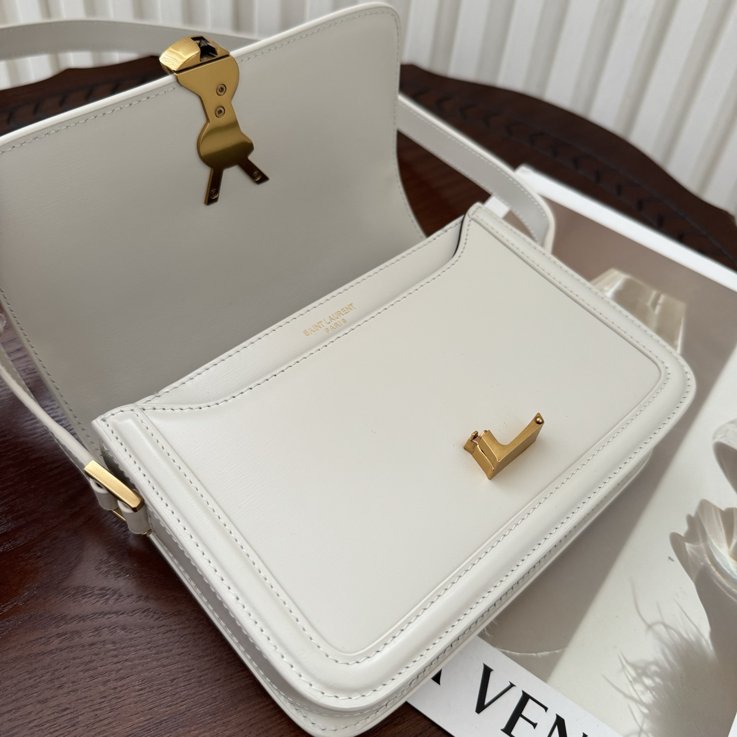 Solferion Box小号，型号:，尺寸:19–14-5cm!打造更高级手感的Box牛皮，越用越美的