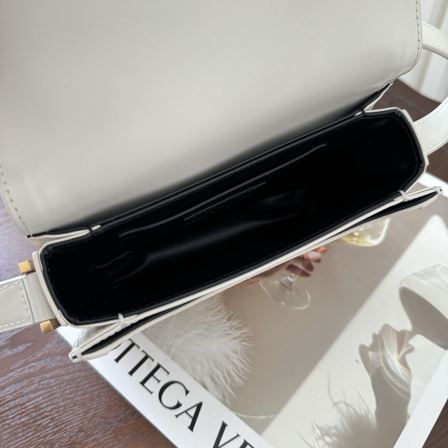 Solferion Box小号，型号:，尺寸:19–14-5cm!打造更高级手感的Box牛皮，越用越美的