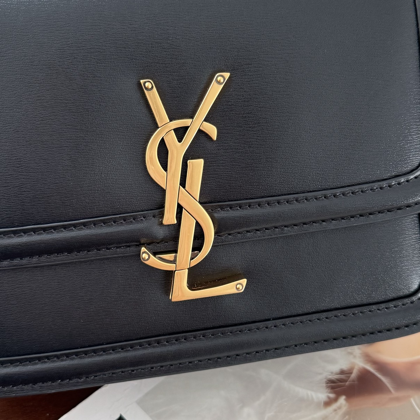 Solferion Box小号，型号:，尺寸:19–14-5cm!打造更高级手感的Box牛皮，越用越美的