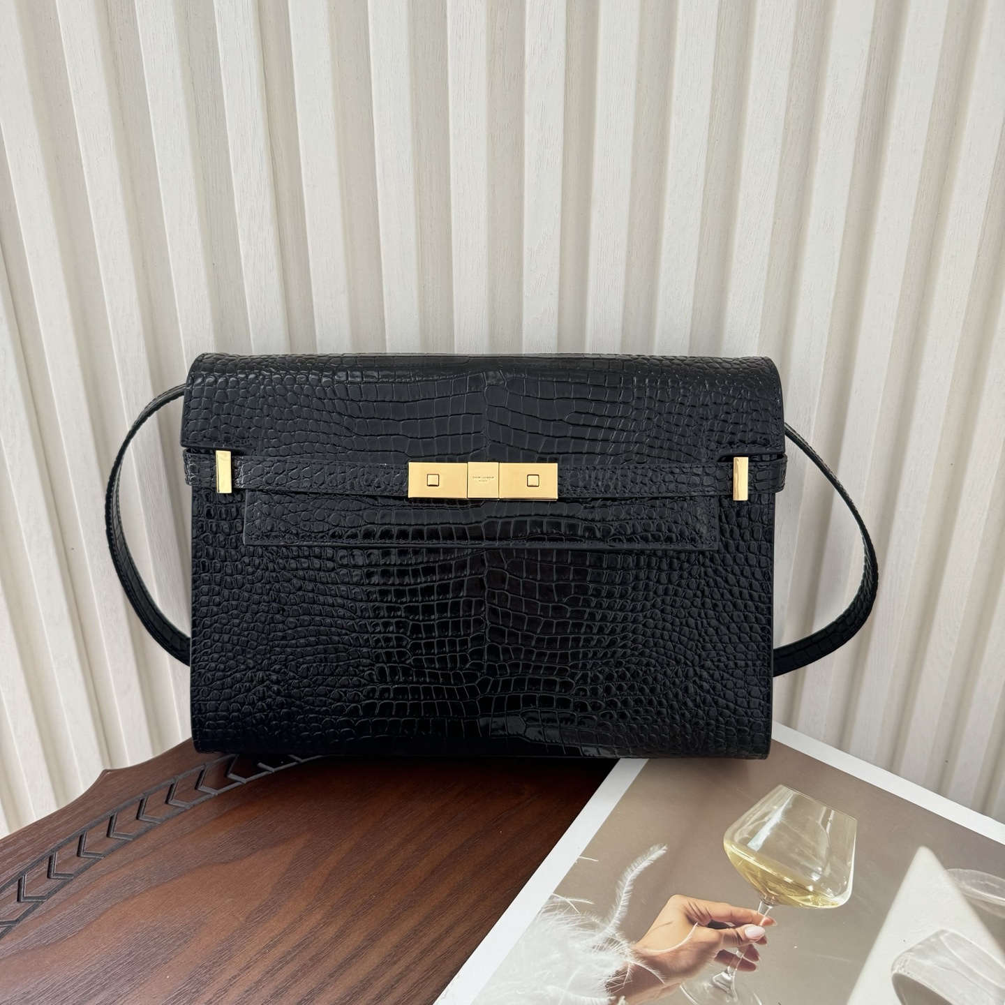 全套包装！Manhattan曼哈顿，鳄鱼纹！简约大气的款式，透着一股高贵优雅任何场合都能驾驭容量大超能装