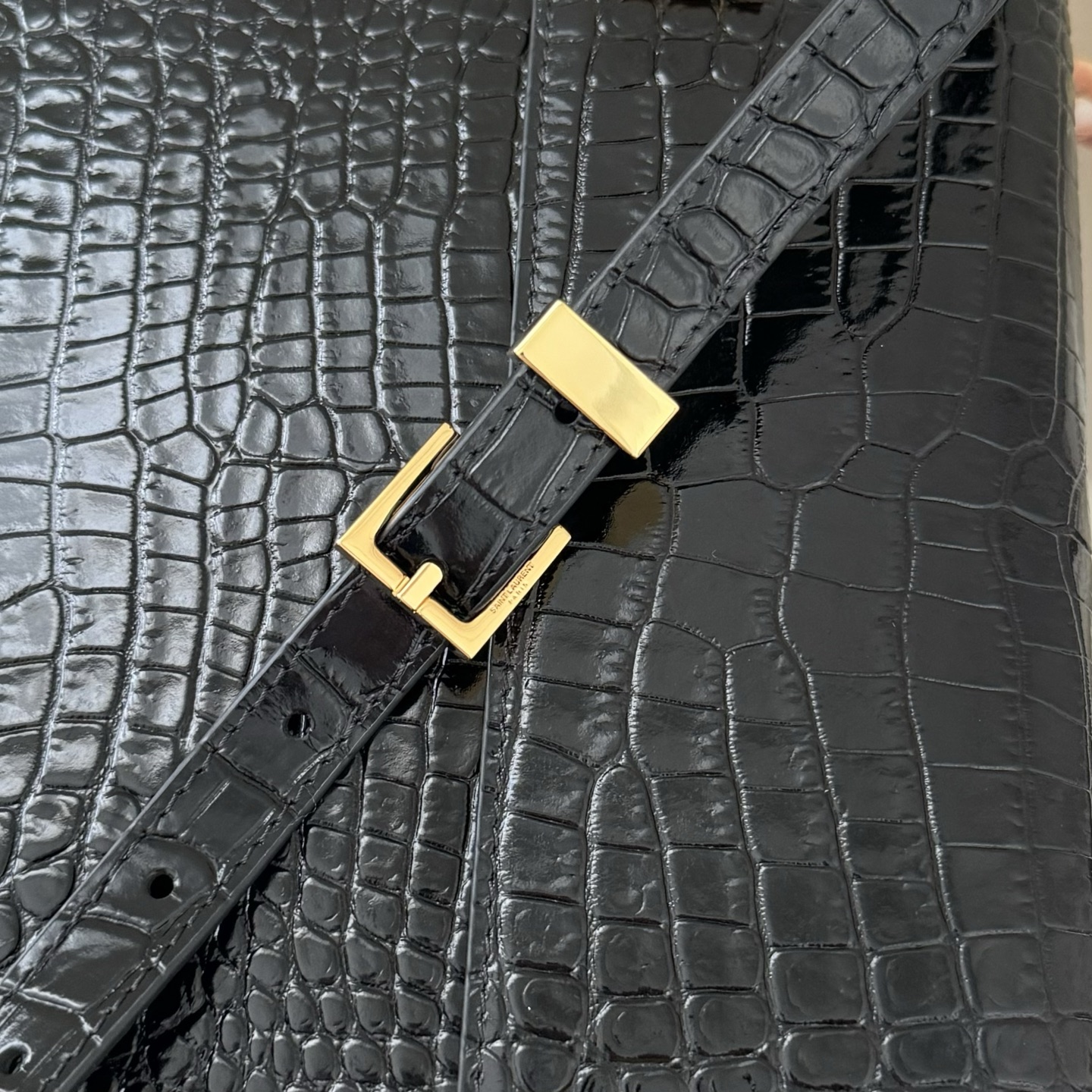 全套包装！Manhattan曼哈顿小号，鳄鱼纹！简约大气的款式，透着一股高贵优雅，任何场合都可以驾奴，肩