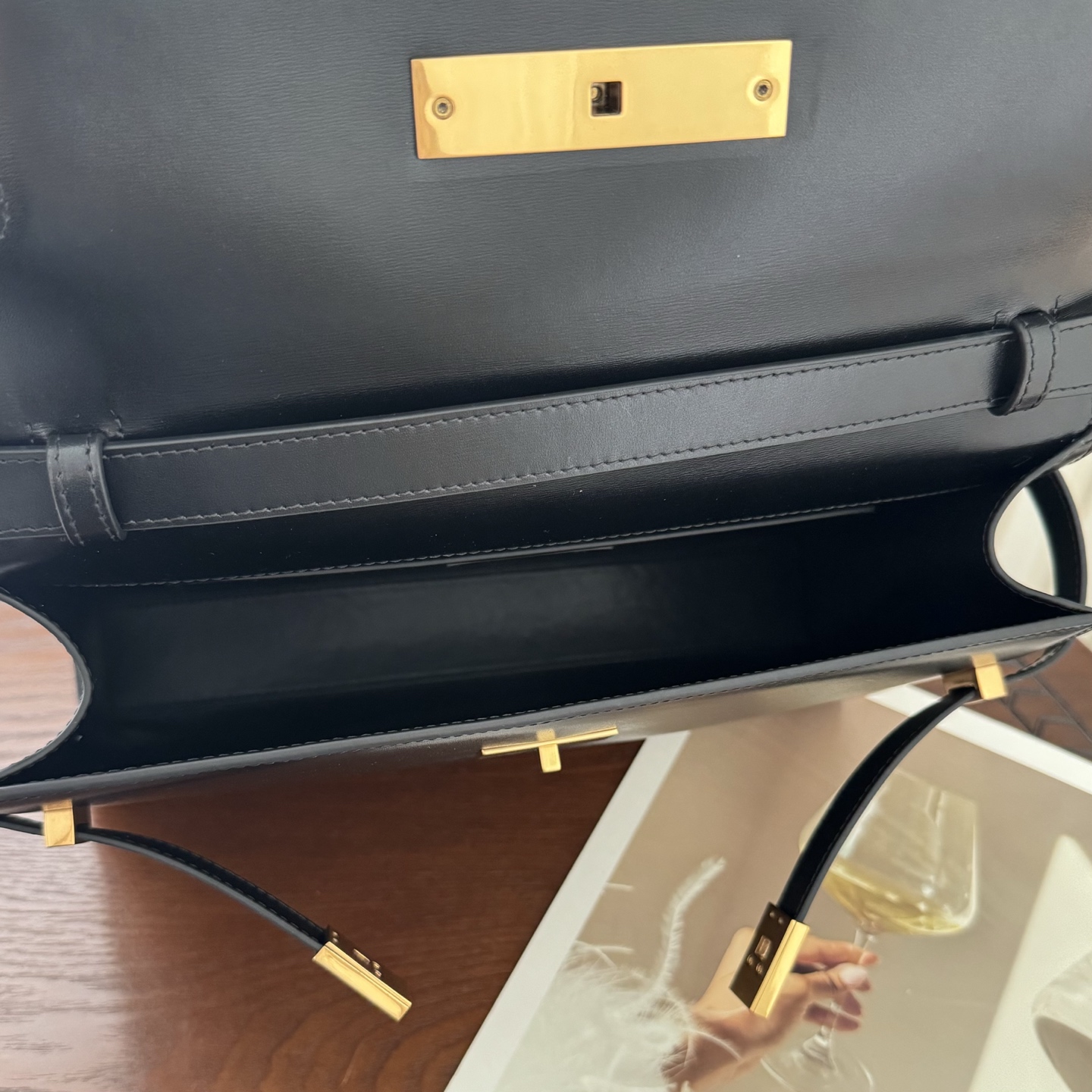 全套包装！Manhattan曼哈顿，牙签纹！简约大气的款式，透着一股高贵优雅任何场合都能驾驭容量大超能装