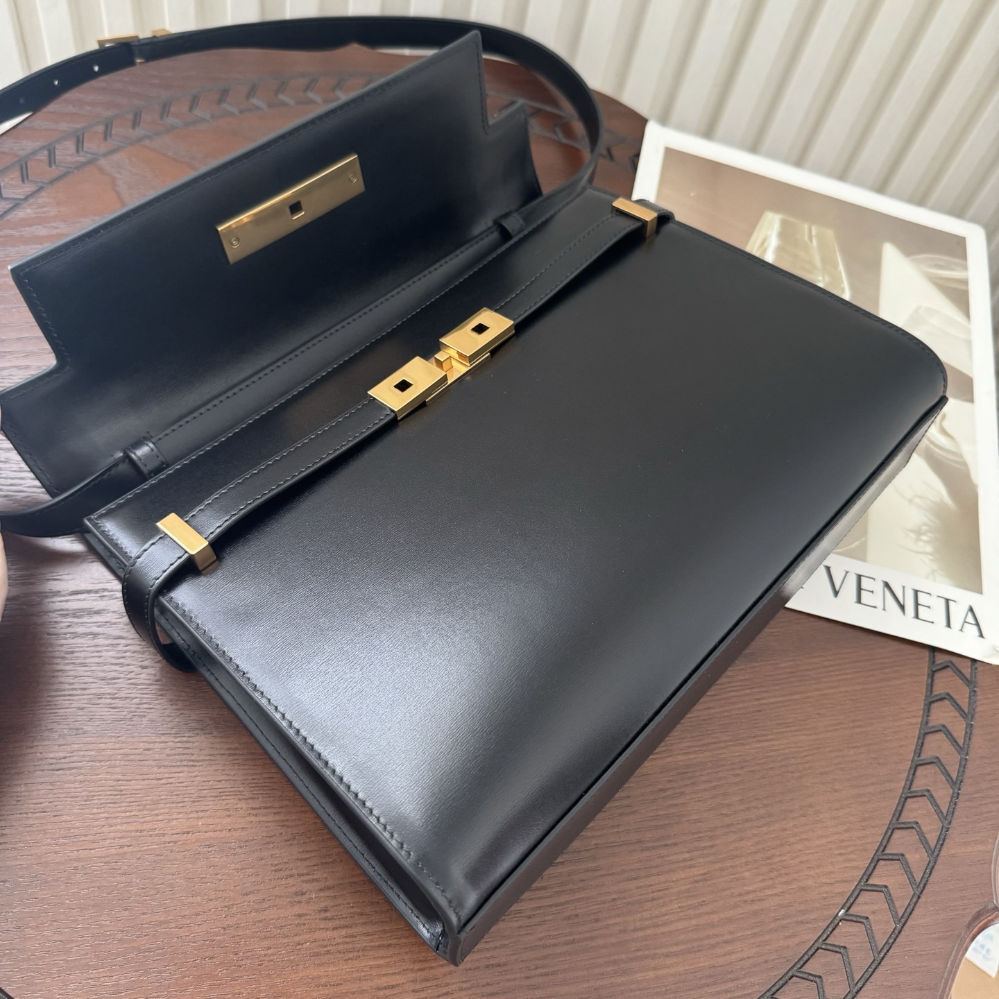 全套包装！Manhattan曼哈顿，牙签纹！简约大气的款式，透着一股高贵优雅任何场合都能驾驭容量大超能装