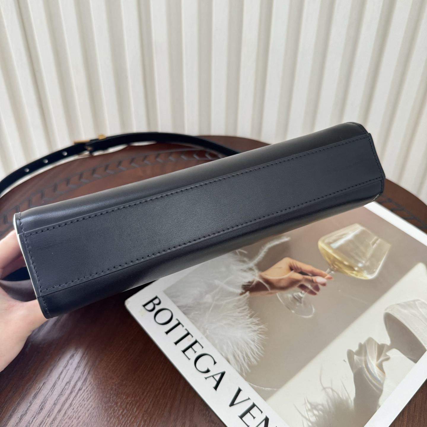 全套包装！Manhattan曼哈顿小号，牙签纹！简约大气的款式，透着一股高贵优雅，任何场合都可以驾奴，肩