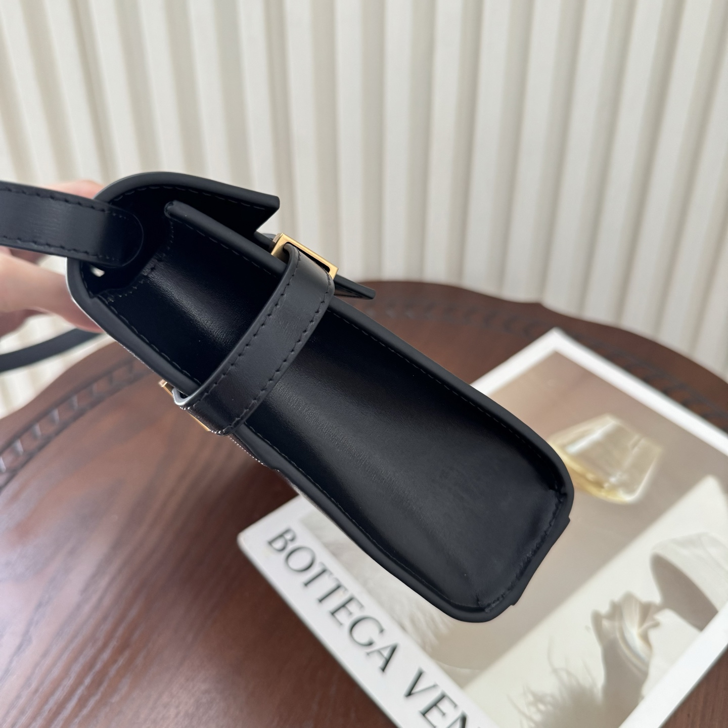 全套包装！Manhattan曼哈顿小号，牙签纹！简约大气的款式，透着一股高贵优雅，任何场合都可以驾奴，肩