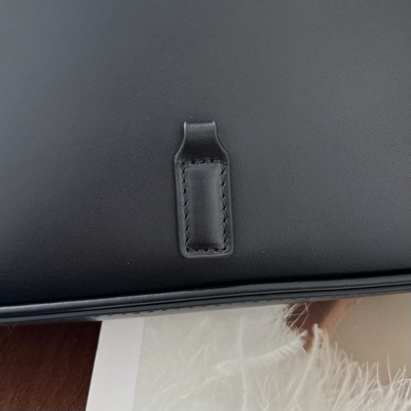 全套包装！原厂Mini LE 5À7腋下包，小小的超级可爱。在保留了包型复古优雅的前提下，增加了很多精致