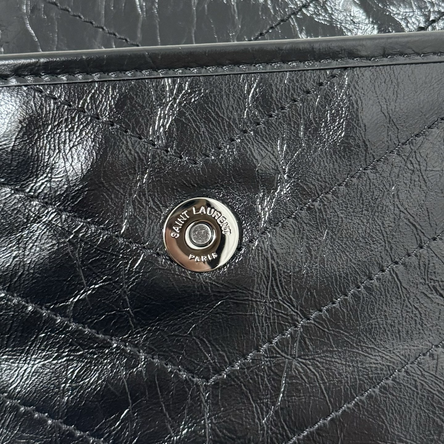 全套包装！型号:，尺寸:28-20-8.5cm！Niki新版，链条新增两个D扣，承受能力更强大！油蜡抓皱