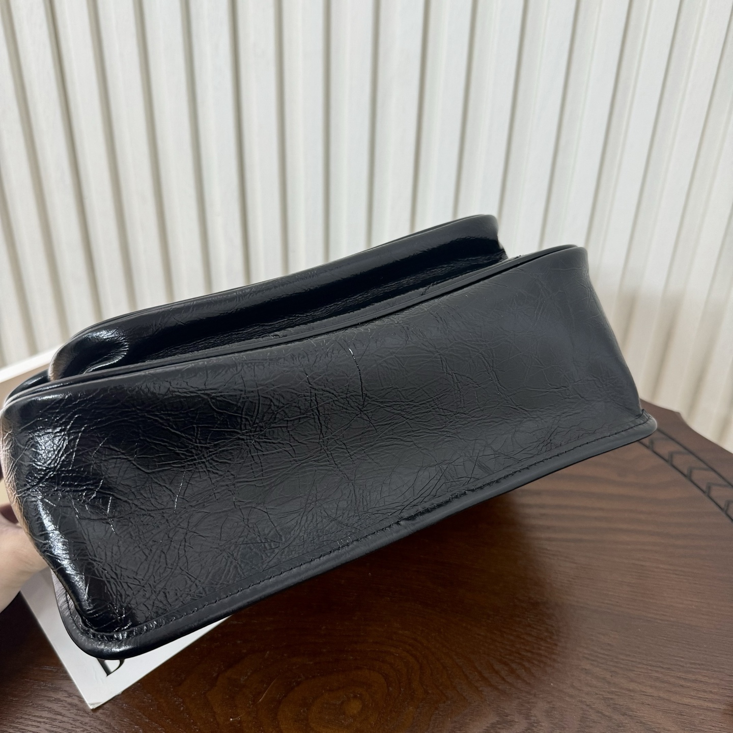 全套包装！型号，尺寸:28/20/9cm！超级爆款NiKi热潮势不可挡，logo改为金属质地，链条也改为