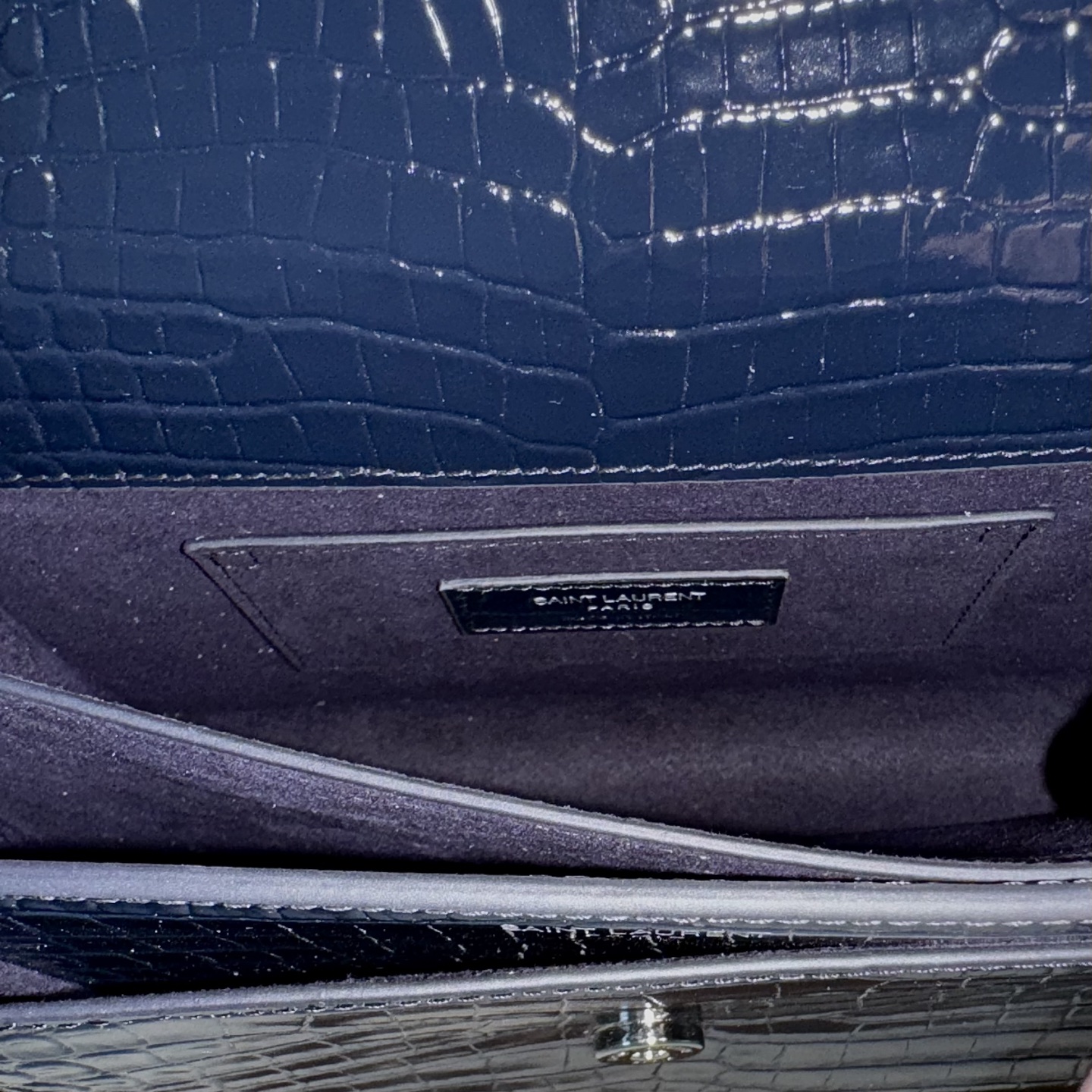 全套包装！Sunset日落包永不过时的款式，特制牛皮鳄鱼纹，包身精致又立体，侧面是小风琴设计，有种低调奢