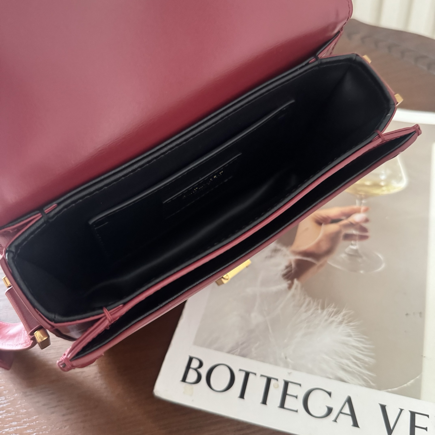 Solferion Box小号，型号:，尺寸:19–14-5cm!打造更高级手感的Box牛皮，越用越美的